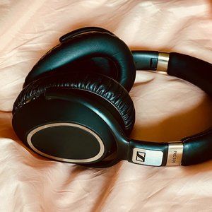 Sennheiser PXC 550 Wireless Adaptive Noise Cancelling, Bluetooth Headphones